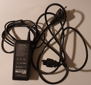 Chargeur Samsung19V 4.74A  SA19V4-74A  5.5mm x 3.0  lite-an